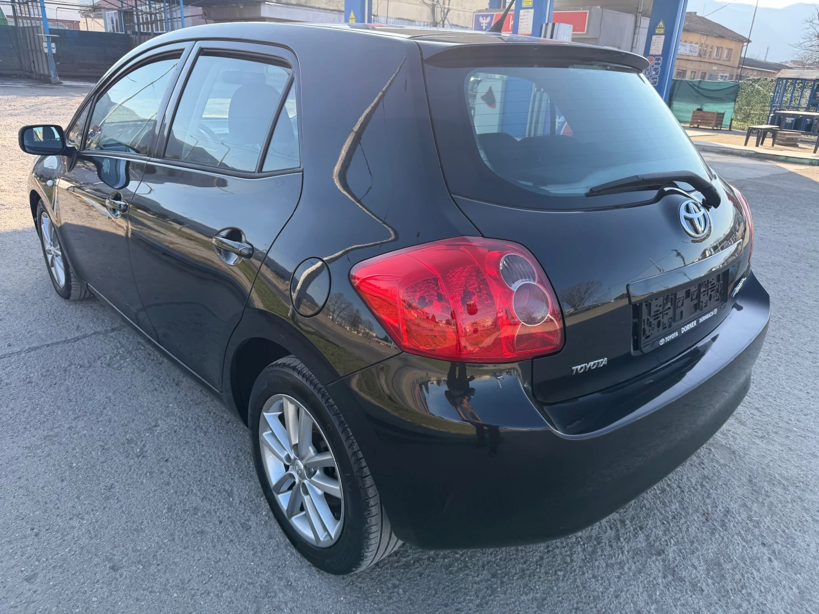 Toyota Auris 1.6-124ps, снимка 6 - Автомобили и джипове - 53828017