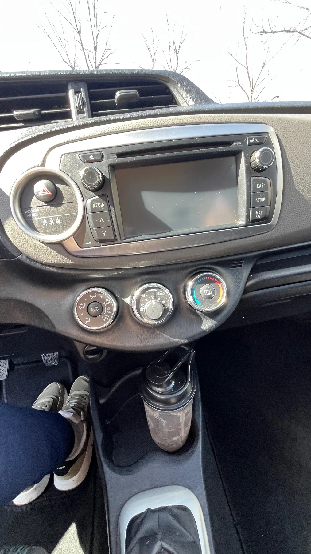 Toyota Yaris, снимка 8 - Автомобили и джипове - 53838058