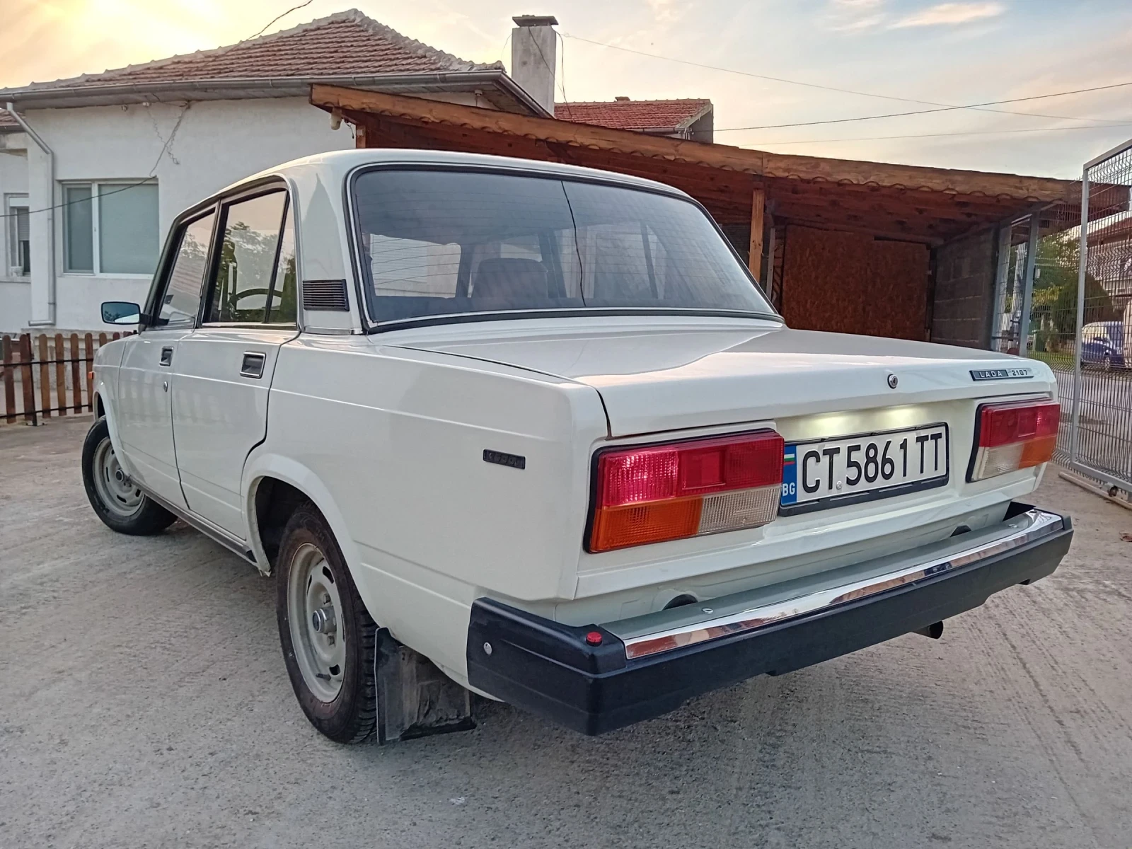 Lada 2107, снимка 3 - Автомобили и джипове - 54328547