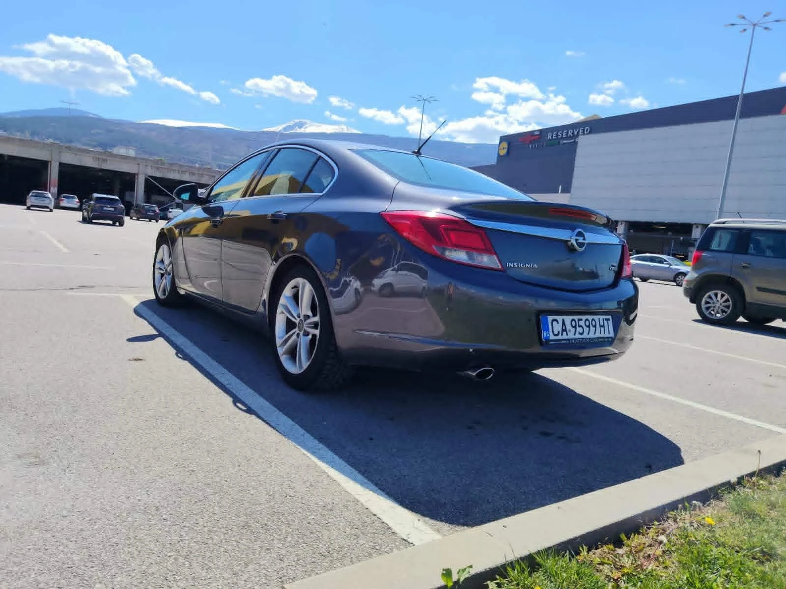 Opel Insignia, снимка 2 - Автомобили и джипове - 54339973