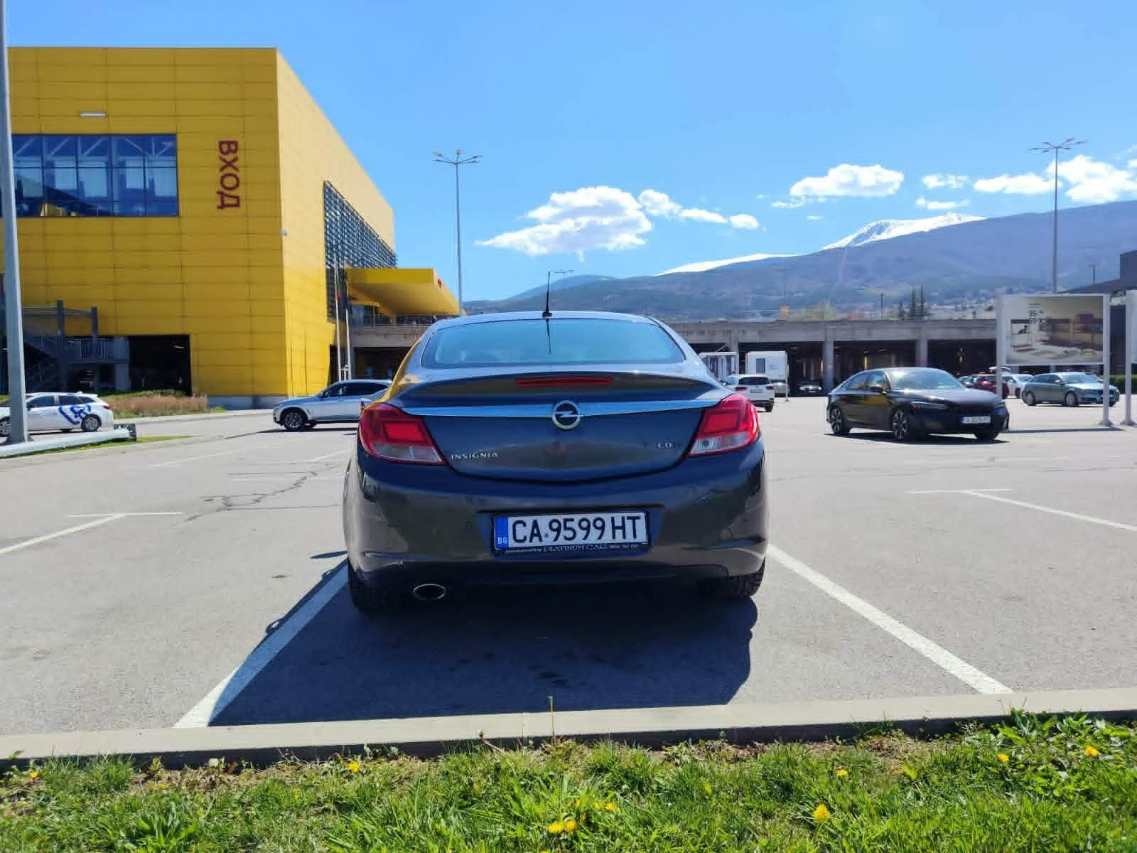 Opel Insignia, снимка 3 - Автомобили и джипове - 54339973