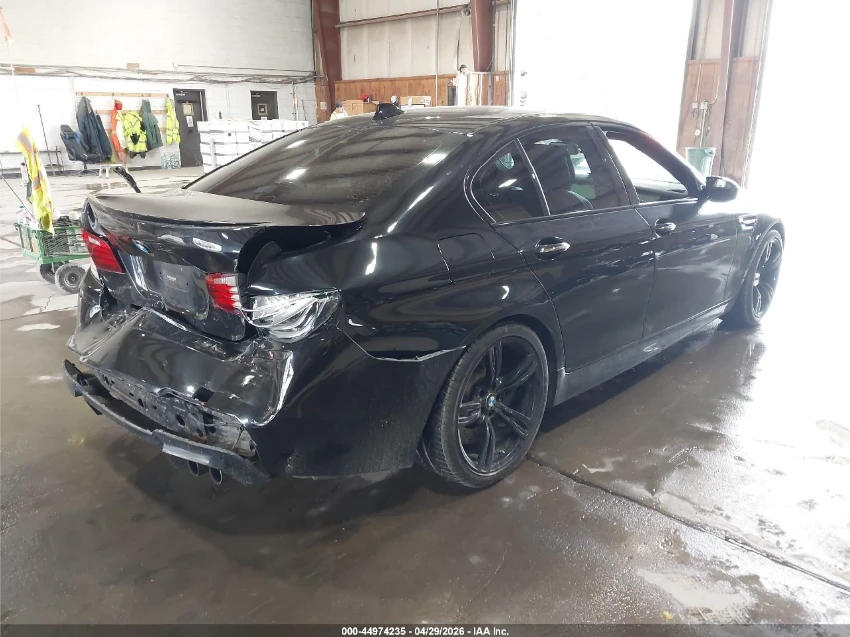 BMW M5 МАСАЖ / ОБДУХ / 360 / HEADUP / BANG&OLUFSEN / SOFT, снимка 6 - Автомобили и джипове - 54778241