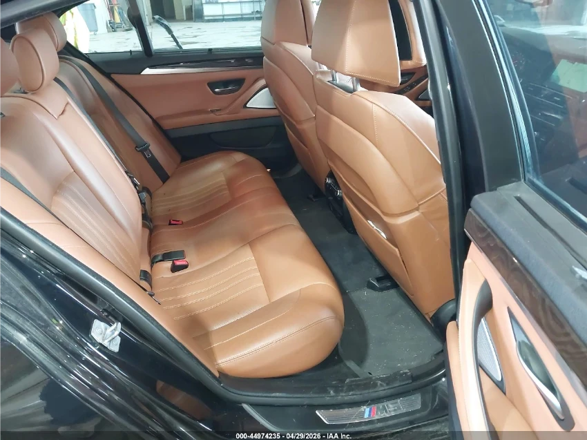BMW M5 МАСАЖ / ОБДУХ / 360 / HEADUP / BANG&OLUFSEN / SOFT, снимка 9 - Автомобили и джипове - 54778241