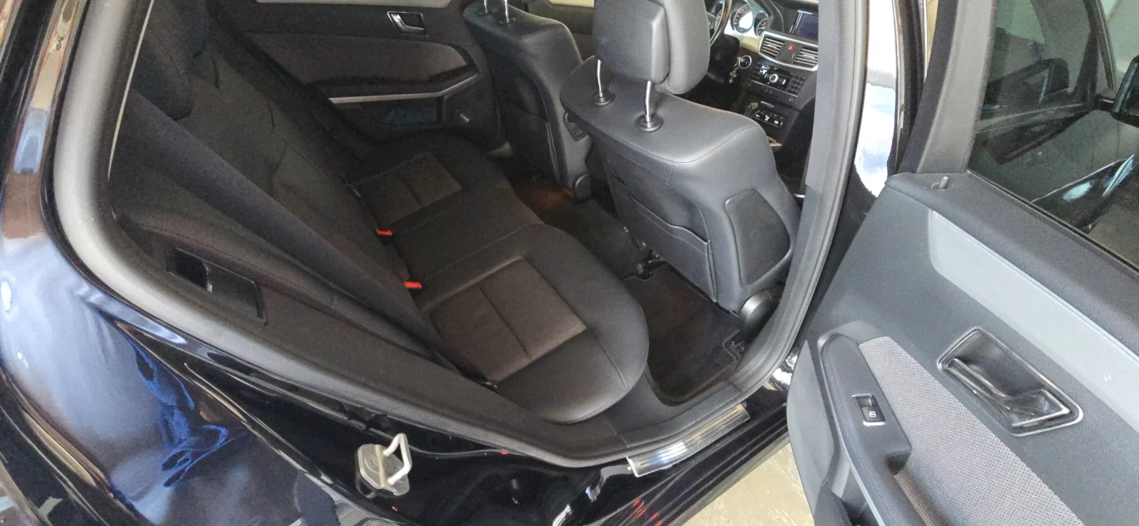 Mercedes-Benz E 200 1, 8 бензин, снимка 11 - Автомобили и джипове - 55085495