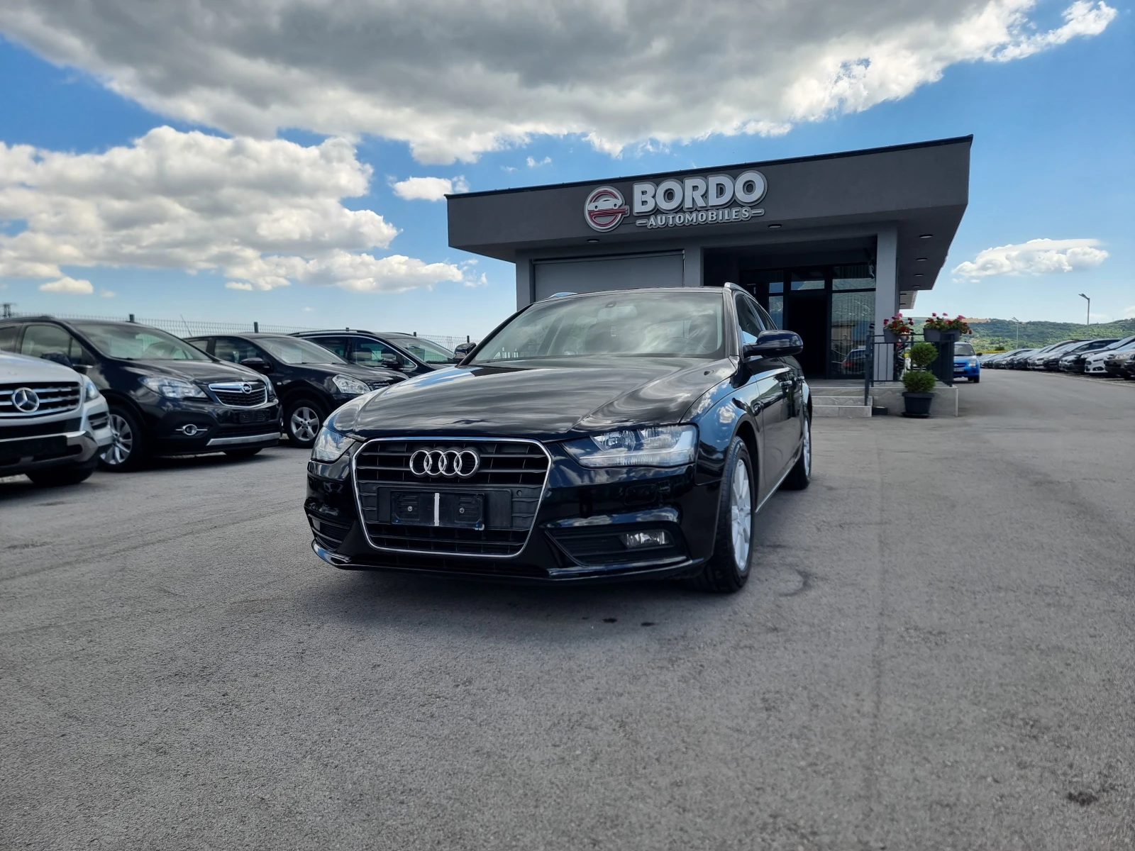 Audi A4 2.0TDI, снимка 2 - Автомобили и джипове - 55239990