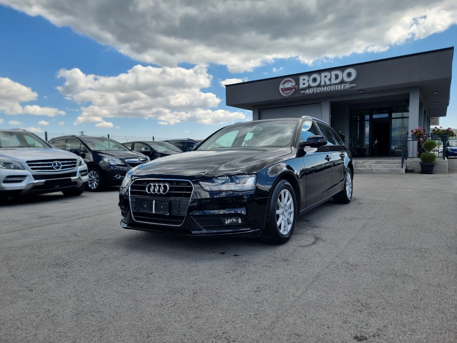 Audi A4 2.0TDI, снимка 3 - Автомобили и джипове - 55239990