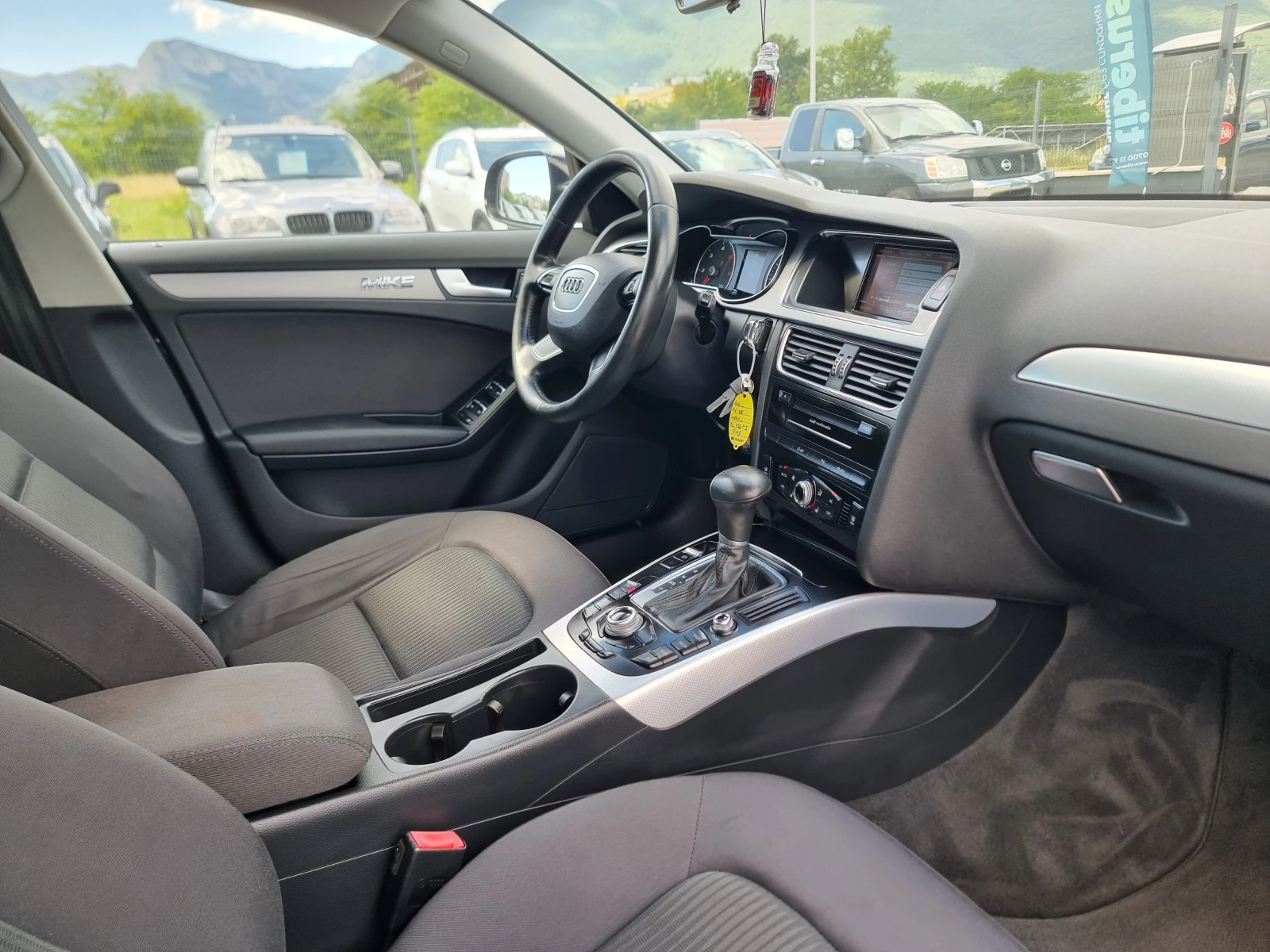 Audi A4 2.0TDI, снимка 16 - Автомобили и джипове - 55239990