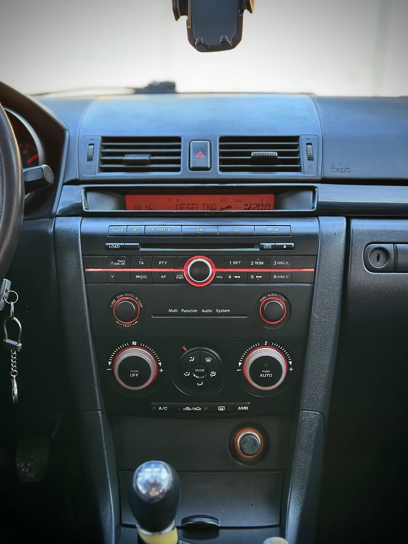 Mazda 3, снимка 13 - Автомобили и джипове - 55472431