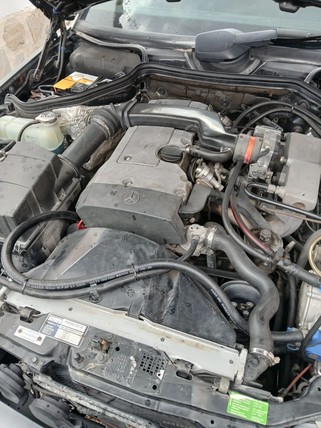Mercedes-Benz 124, снимка 4 - Автомобили и джипове - 55775292
