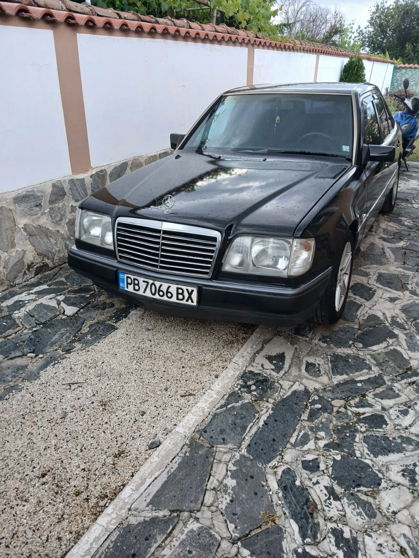 Mercedes-Benz 124