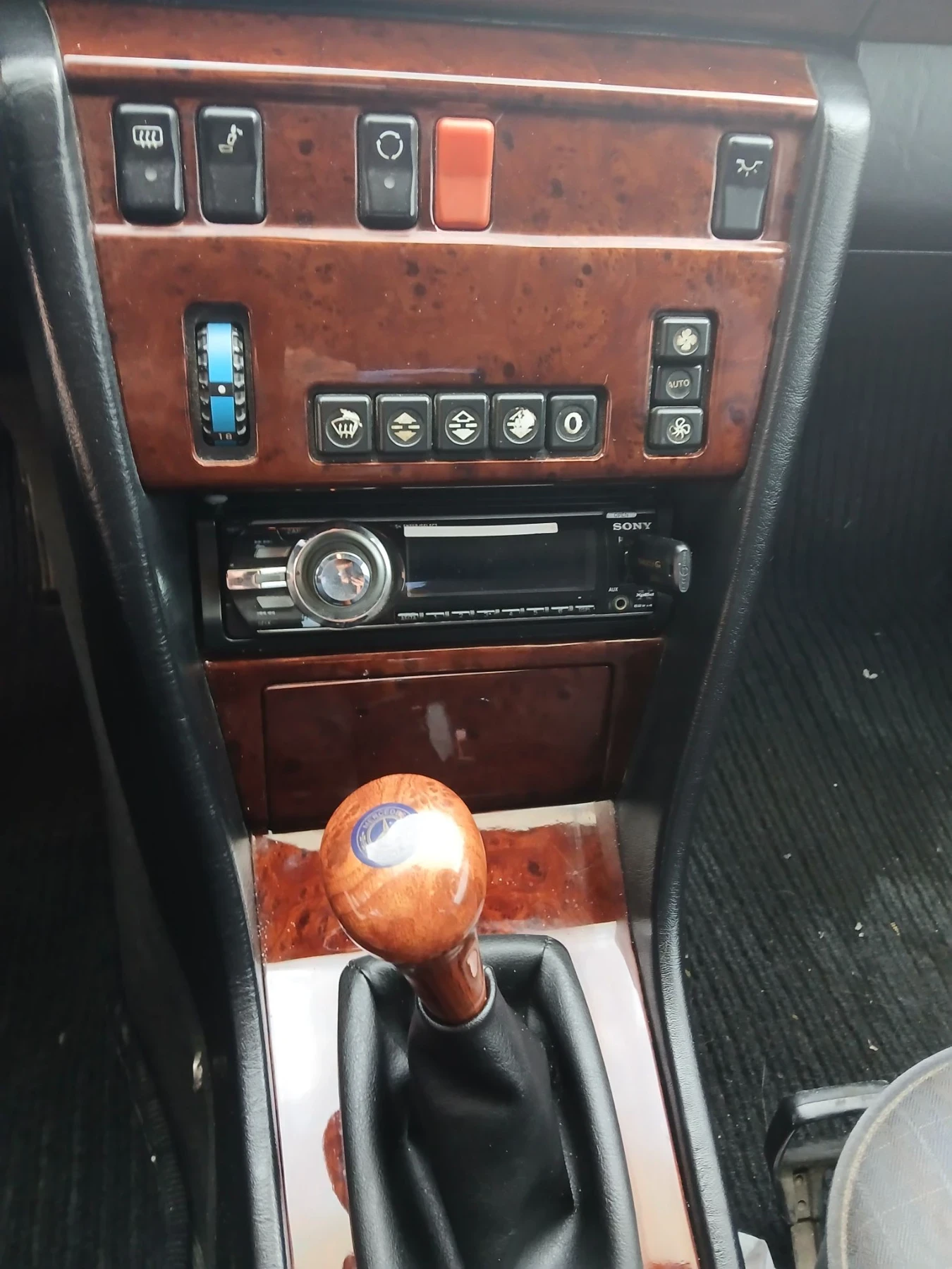 Mercedes-Benz 124, снимка 6 - Автомобили и джипове - 55775292