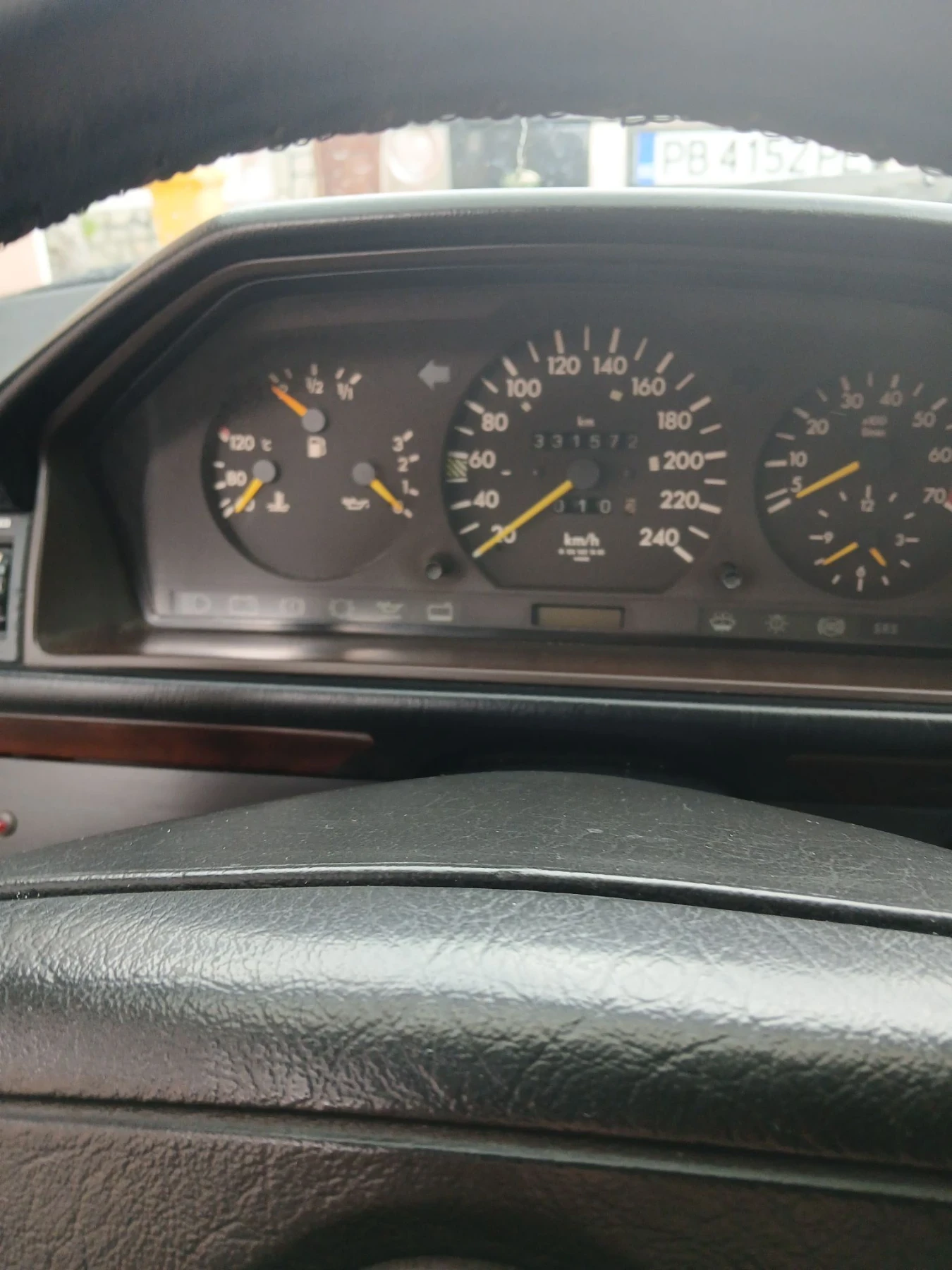 Mercedes-Benz 124, снимка 7 - Автомобили и джипове - 55775292