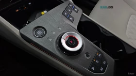 Kia Sportage SIGNATURE/DRIVE-ASSISTS/360CAMERA/PANOROOF, снимка 11