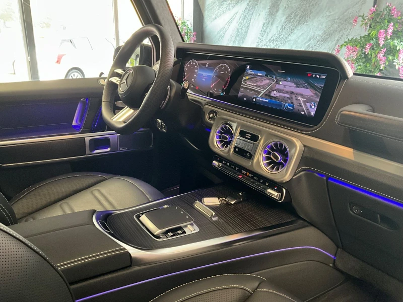 Mercedes-Benz G 450 d/ AMG/ FACELIFT/ NIGHT/MANUFAKTUR/ EXCLUSIV/ BURM, снимка 10 - Автомобили и джипове - 48128508