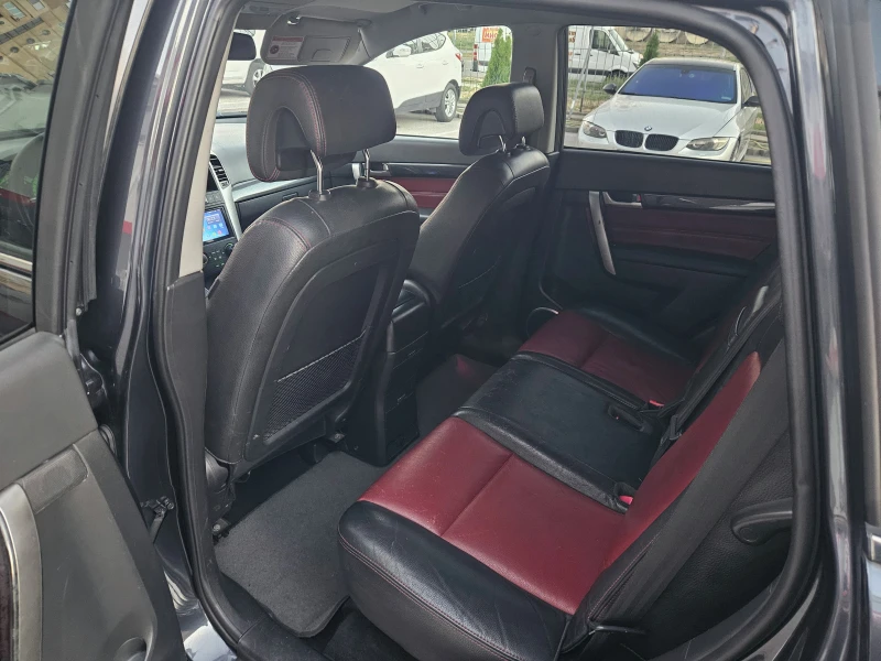 Chevrolet Captiva 2.0d (150 Hp) AT/4x4/Navi/Камера/7места/Кожa, снимка 16 - Автомобили и джипове - 51799291