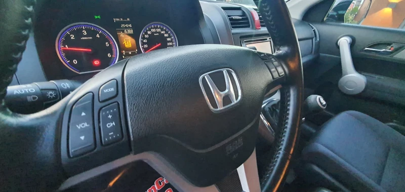 Honda Cr-v 2.2 I-ctdi 4WD, Navi, XENON, Италия, снимка 13 - Автомобили и джипове - 52469558