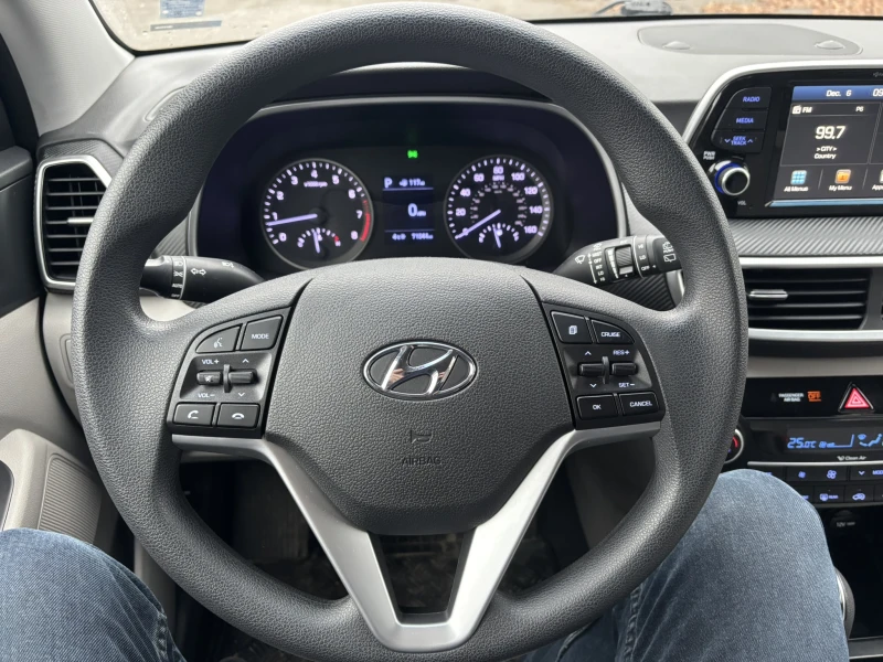 Hyundai Tucson, снимка 13 - Автомобили и джипове - 52673448