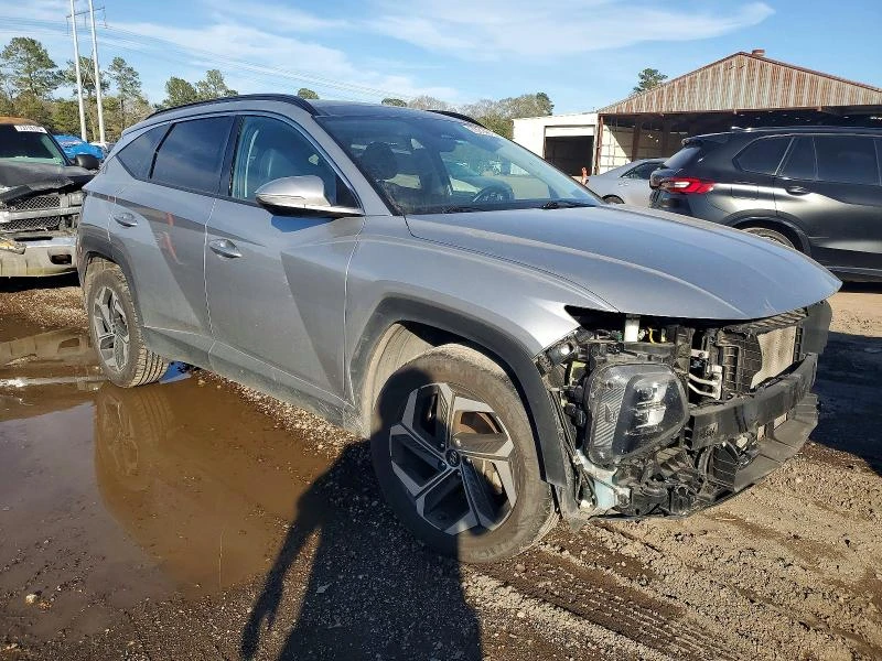 Hyundai Tucson 2.5L 4 ALL WHEEL DRIVE, снимка 4 - Автомобили и джипове - 53829145