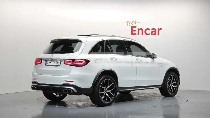 Mercedes-Benz GLC 400, снимка 2 - Автомобили и джипове - 54703977