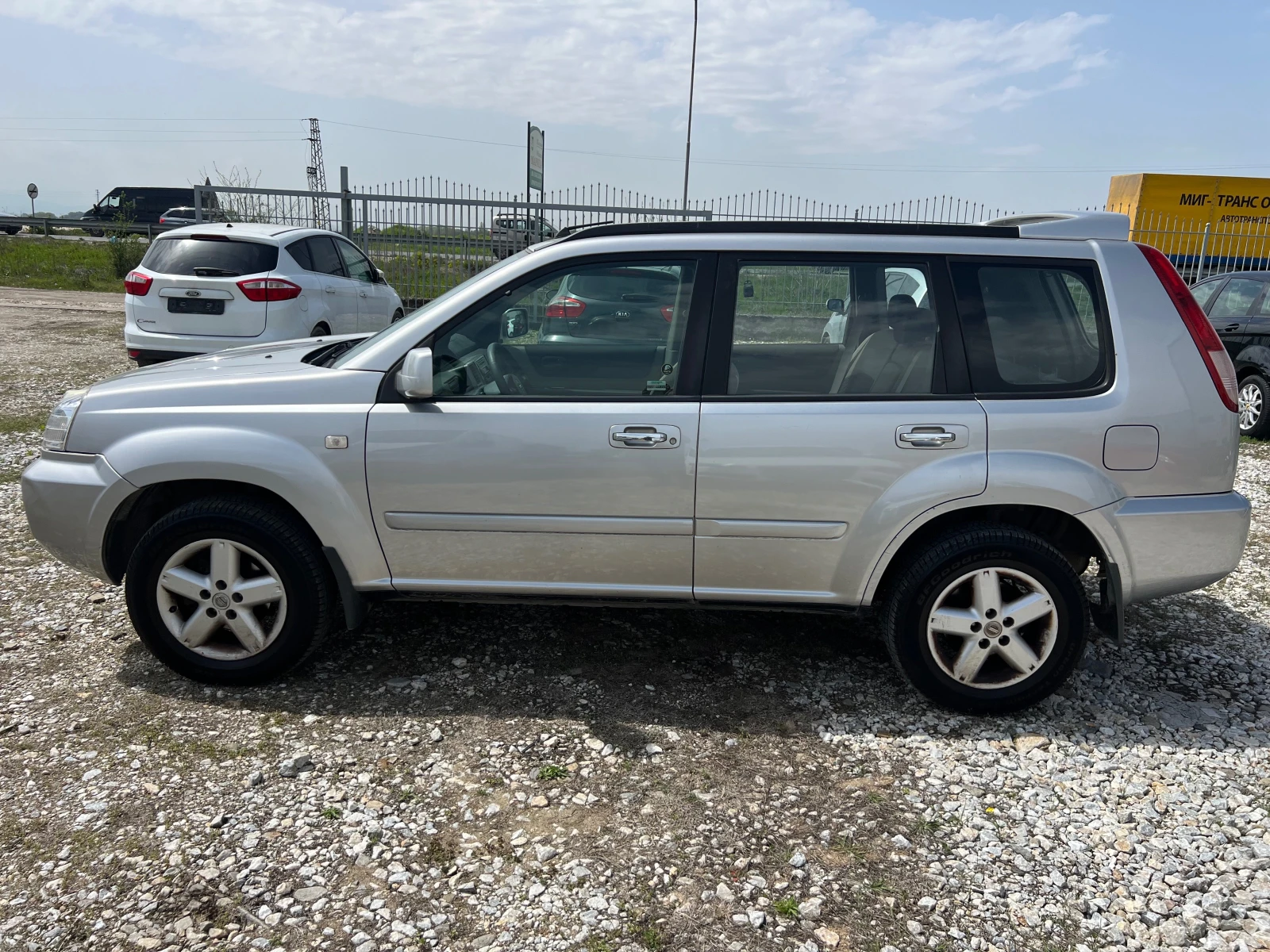 Nissan X-trail 2.2 DCI - изображение 8