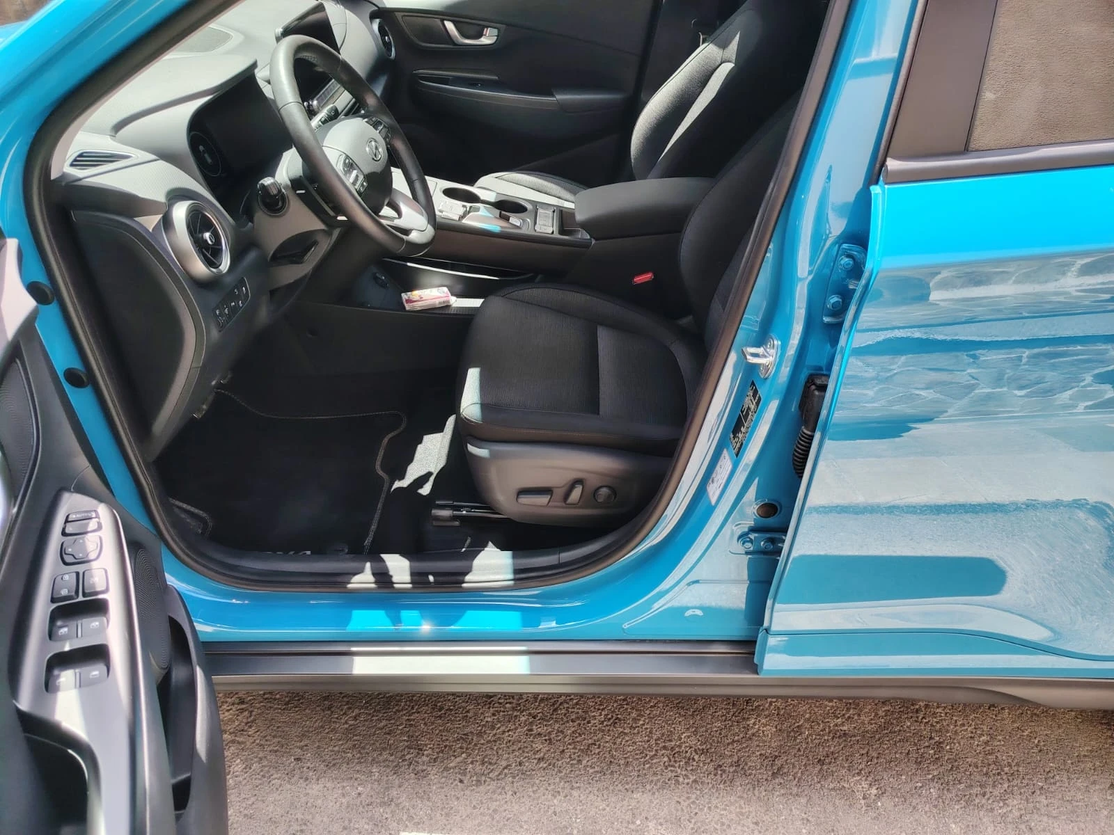 Hyundai Kona Electric/2023 г./64 кв.ч  - изображение 5