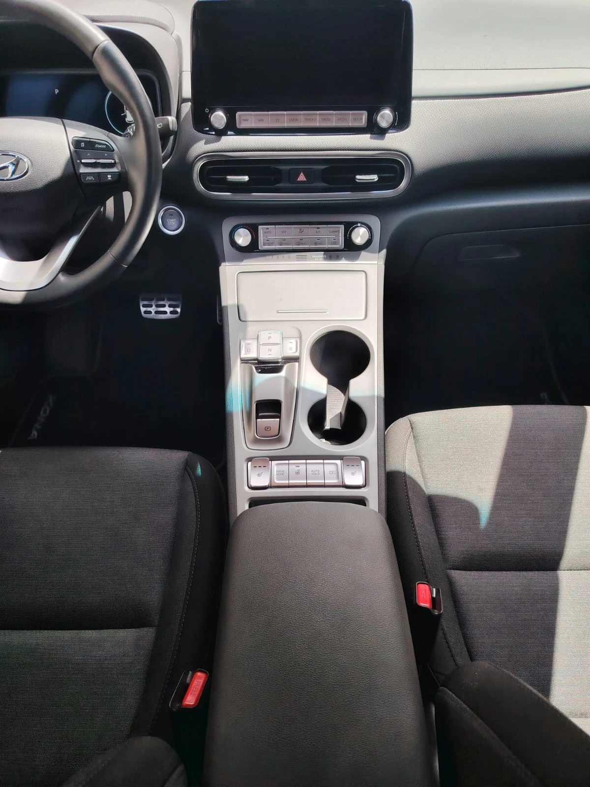 Hyundai Kona Electric/2023 г./64 кв.ч  - изображение 7