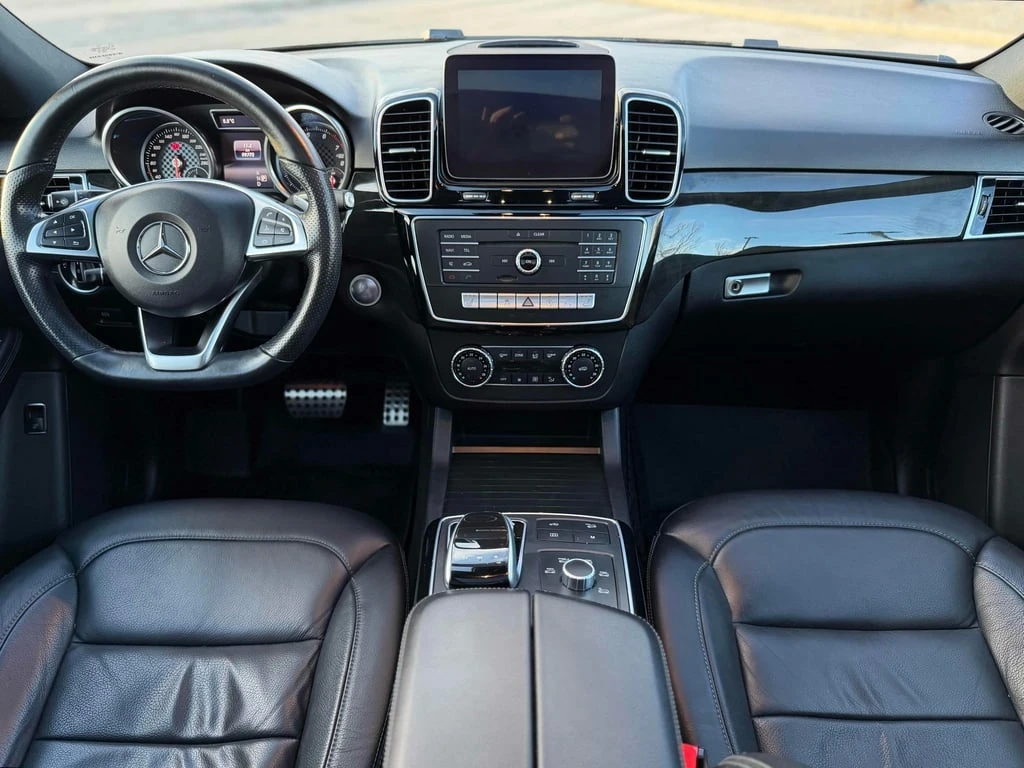 Mercedes-Benz GLE 43 AMG * CARFAX * 360 * ПОДГРЕВИ * PANO - изображение 9