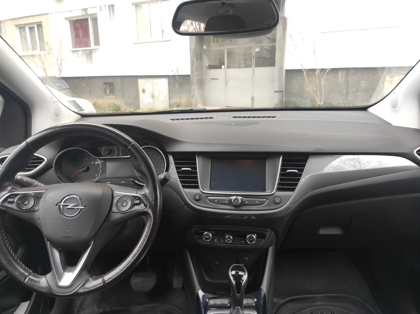 Opel Crossland X, снимка 12 - Автомобили и джипове - 53800785