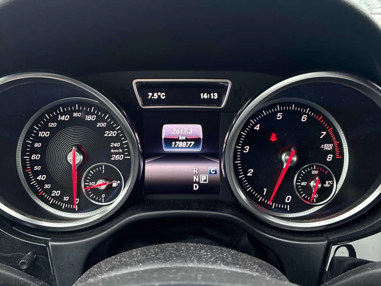 Mercedes-Benz GLE 400 * CARFAX * Harman Kardon * 360 Камери * , снимка 8 - Автомобили и джипове - 54197265