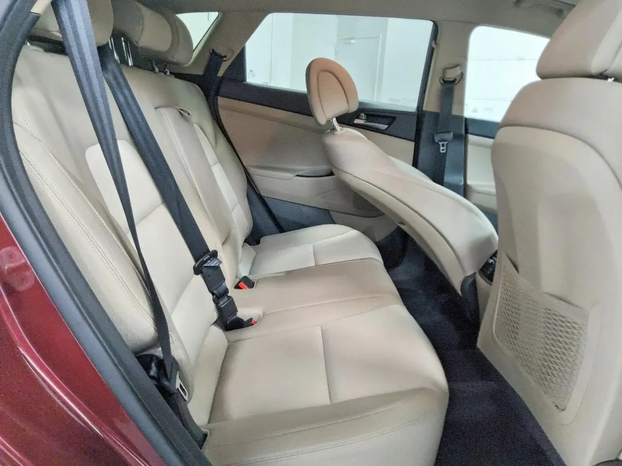 Hyundai Tucson, снимка 10 - Автомобили и джипове - 54219837