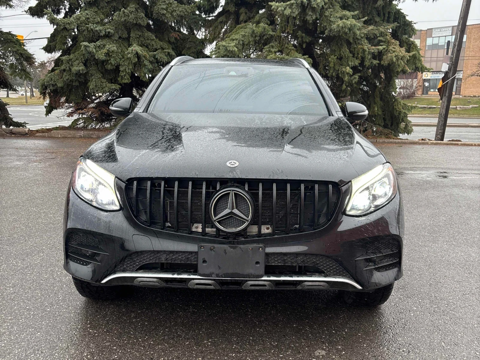 Mercedes-Benz GLC 300 4MATIC * ПОДГРЕВ * ПАНОРАМА * CARFAX