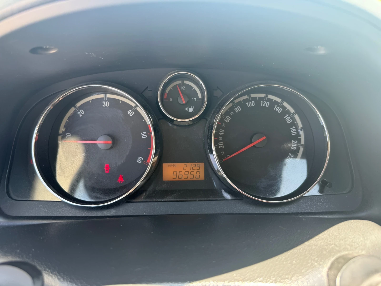 Opel Antara 2.0CDTI, снимка 14 - Автомобили и джипове - 54700730