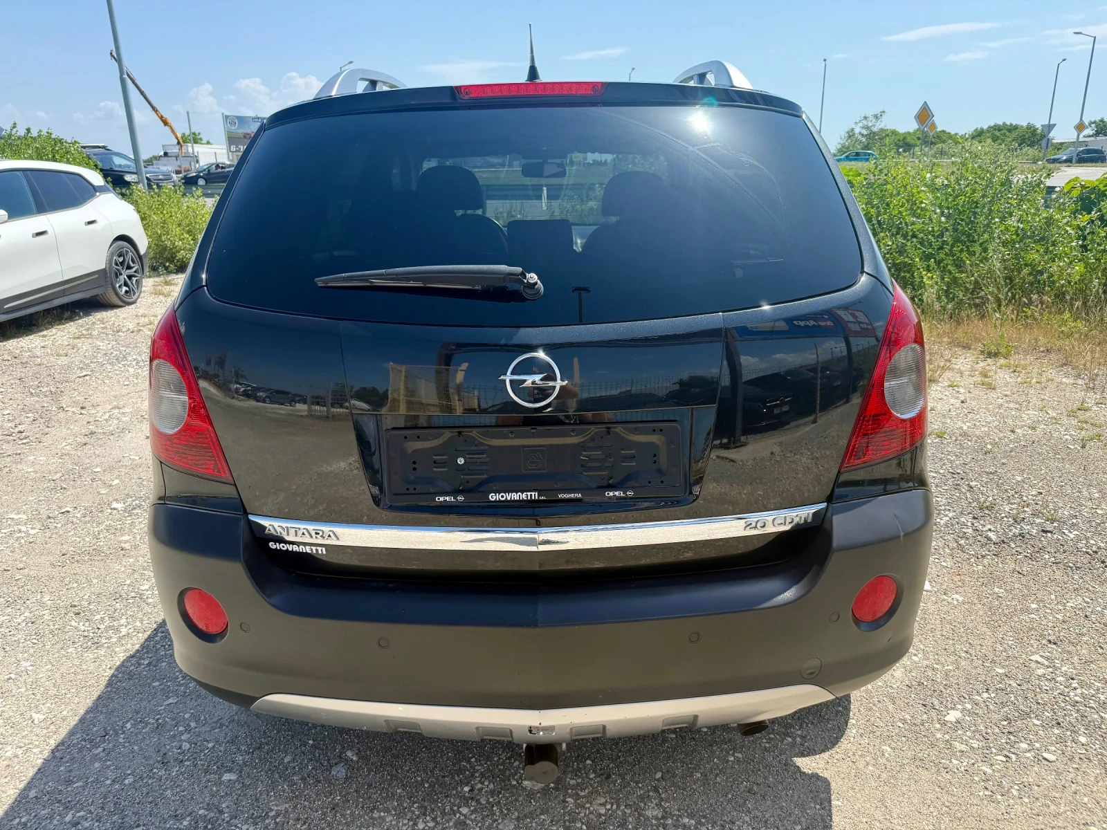 Opel Antara 2.0CDTI, снимка 4 - Автомобили и джипове - 54700730