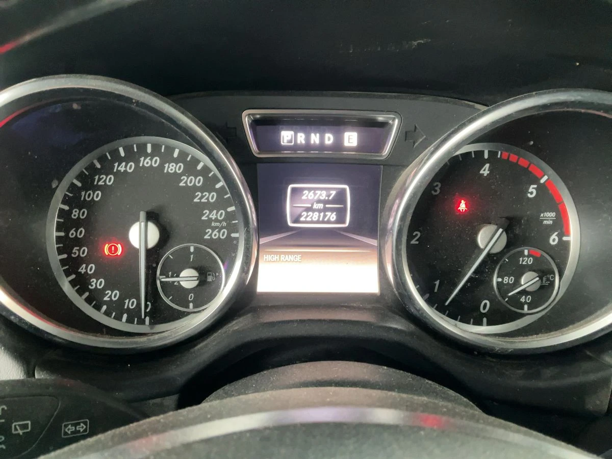 Mercedes-Benz G 350 D* BLUETEC* , снимка 8 - Автомобили и джипове - 54724650