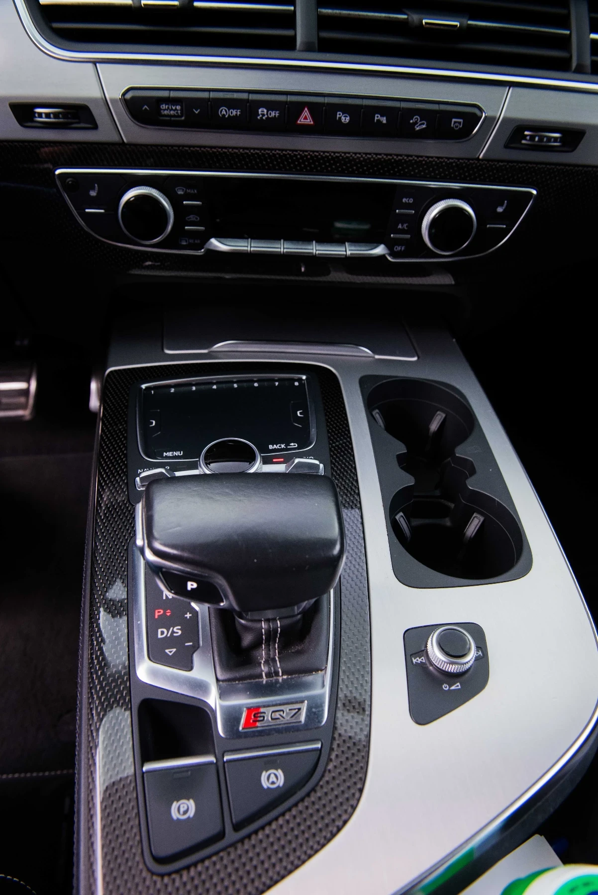 Audi SQ7, снимка 11 - Автомобили и джипове - 55181215