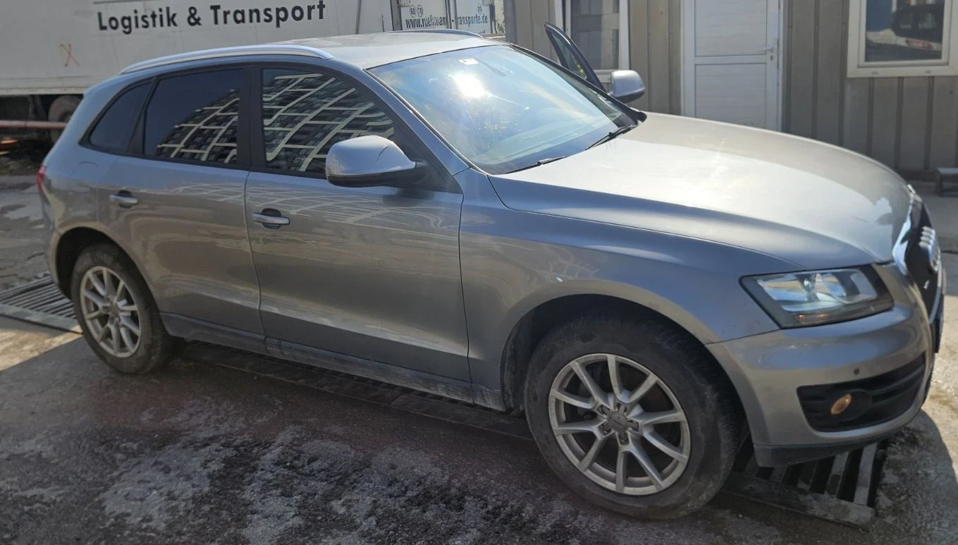Audi Q5, снимка 9 - Автомобили и джипове - 55681339