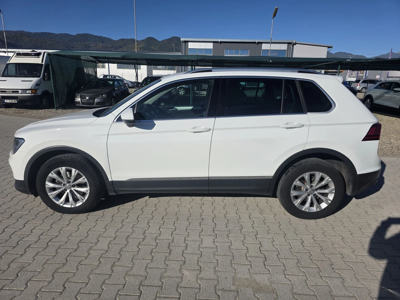 VW Tiguan 2.0TDi /4Motion/ Лизинг, снимка 4 - Автомобили и джипове - 56370217
