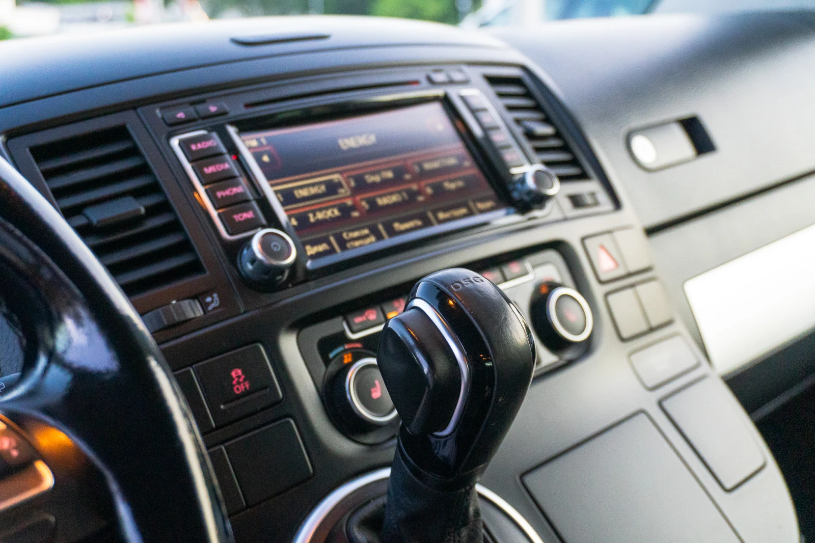 VW Multivan 2.0 TDI  7места EXZEKUTIV LUXURY  SWISS - изображение 6