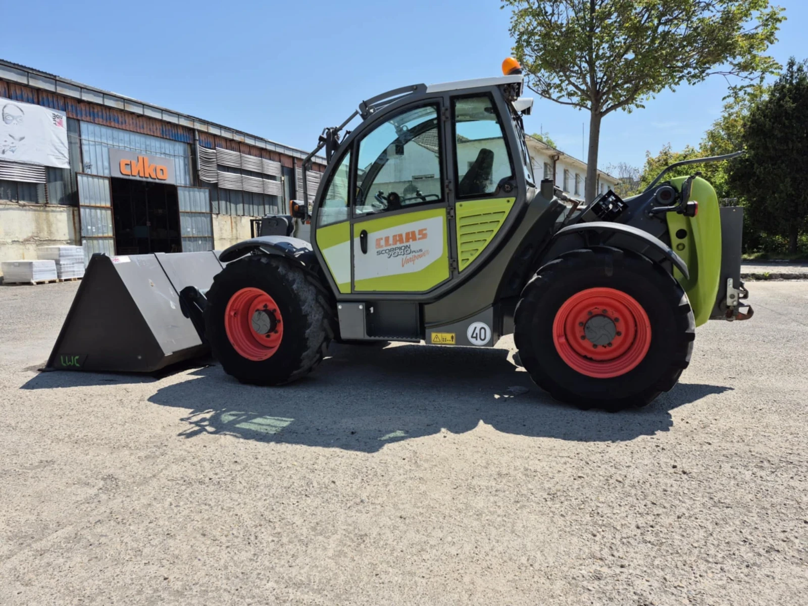 Телескопичен товарач Claas SCORPION 7040 PLUS - изображение 6