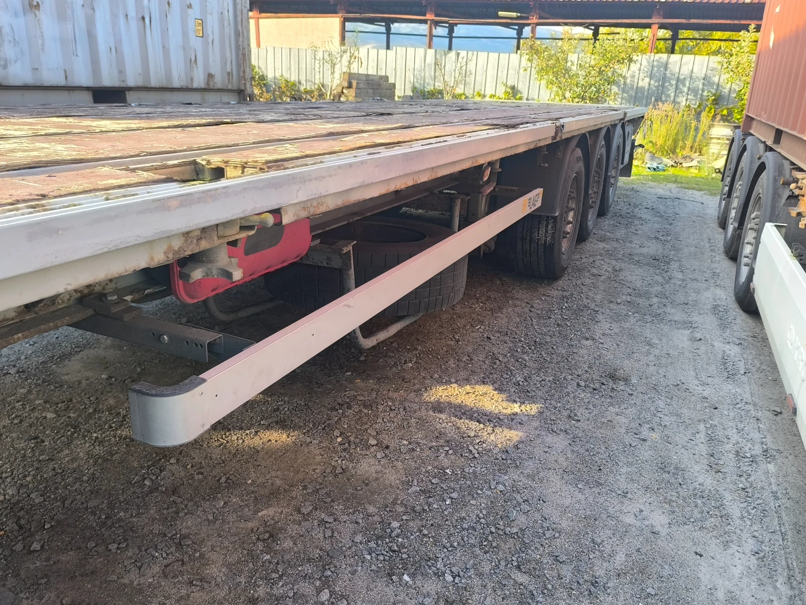 Полуремарке Schwarzmuller, снимка 2 - Ремаркета - 55402702