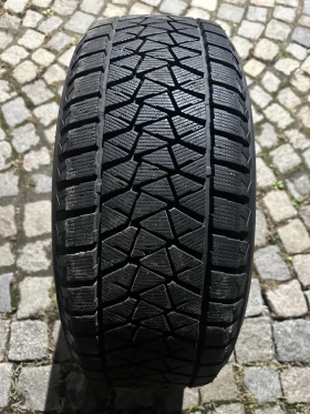 Гуми Зимни 235/55R18, снимка 8