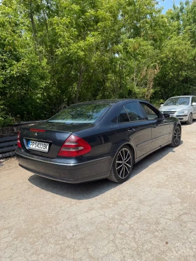 Mercedes-Benz E 320, снимка 3