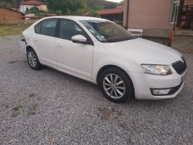 Skoda Octavia 2, 0-150ks-NAVI - 10800 лв. - 69928773 2