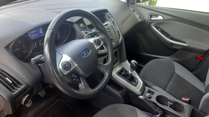 Ford Focus Като нов много запазен , снимка 11 - Автомобили и джипове - 46259664