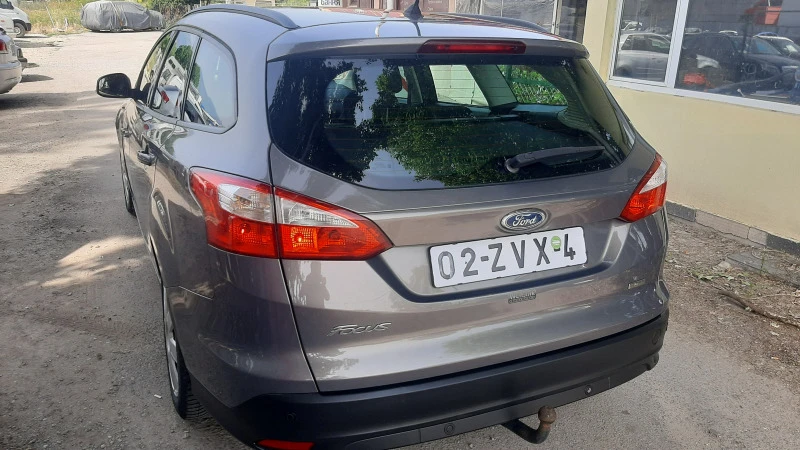 Ford Focus Като нов много запазен , снимка 8 - Автомобили и джипове - 46259664