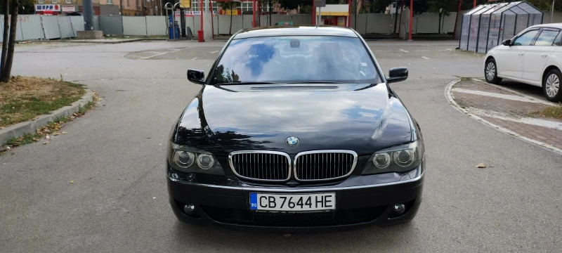 BMW 750, снимка 1 - Автомобили и джипове - 48556231