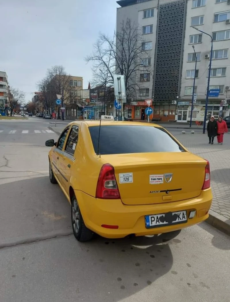 Dacia Logan, снимка 4 - Автомобили и джипове - 48684951