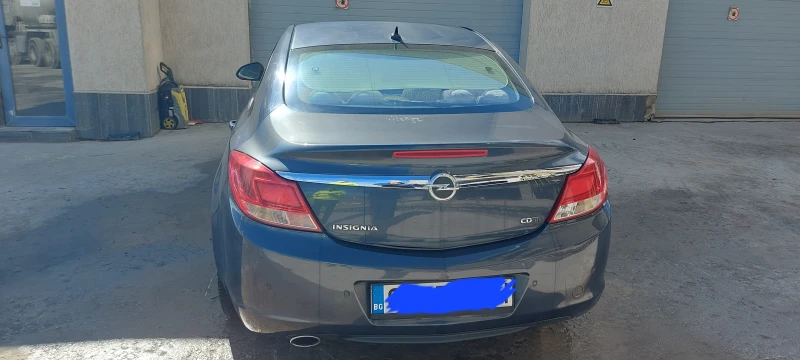 Opel Insignia, снимка 6 - Автомобили и джипове - 52509810