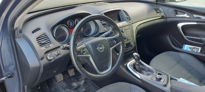 Opel Insignia, снимка 7 - Автомобили и джипове - 52509810