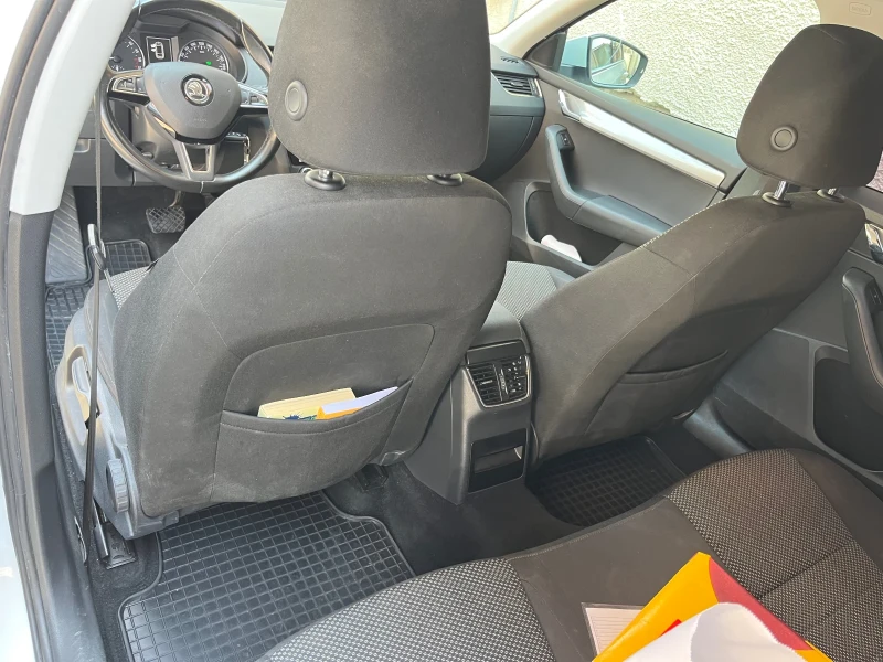 Skoda Octavia 1, 6 TDI Автомат, снимка 14 - Автомобили и джипове - 51063495